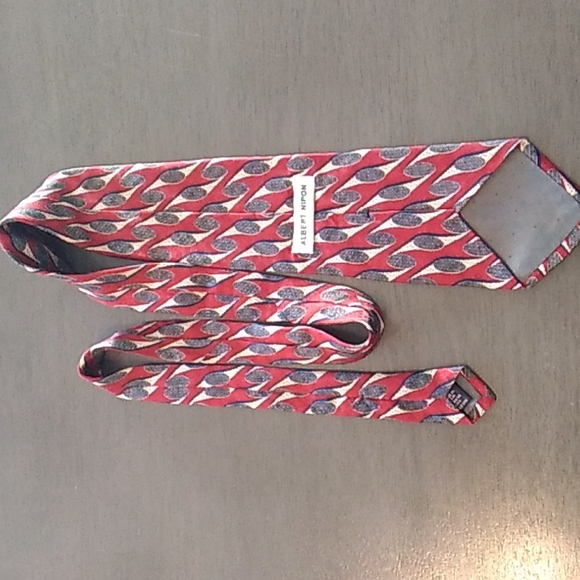 Albert Nipon vintage red silk necktie - Picture 4 of 6